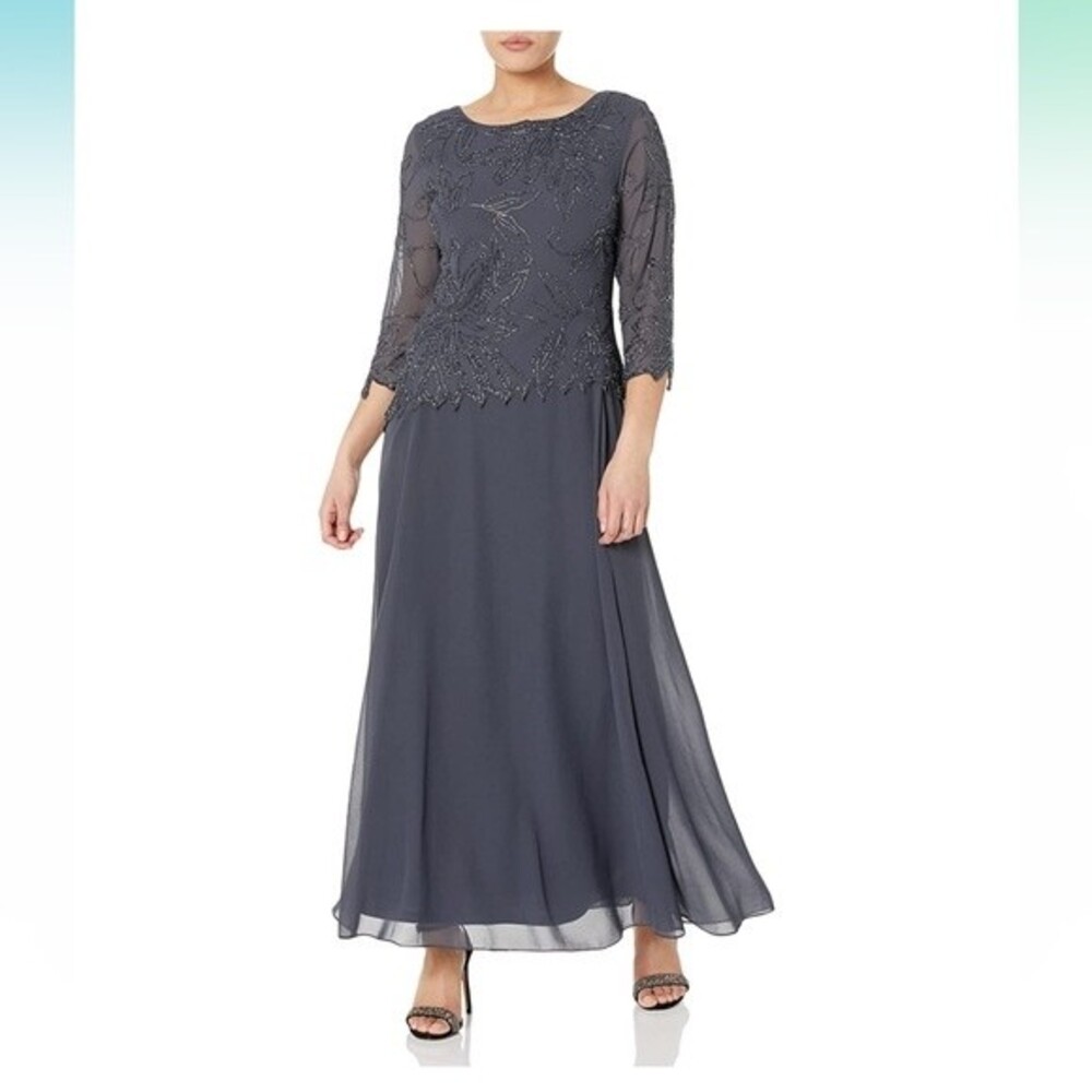 NWT J Kara Women's Petite 3/4 Sleeve Long Beaded Floral Design Dress